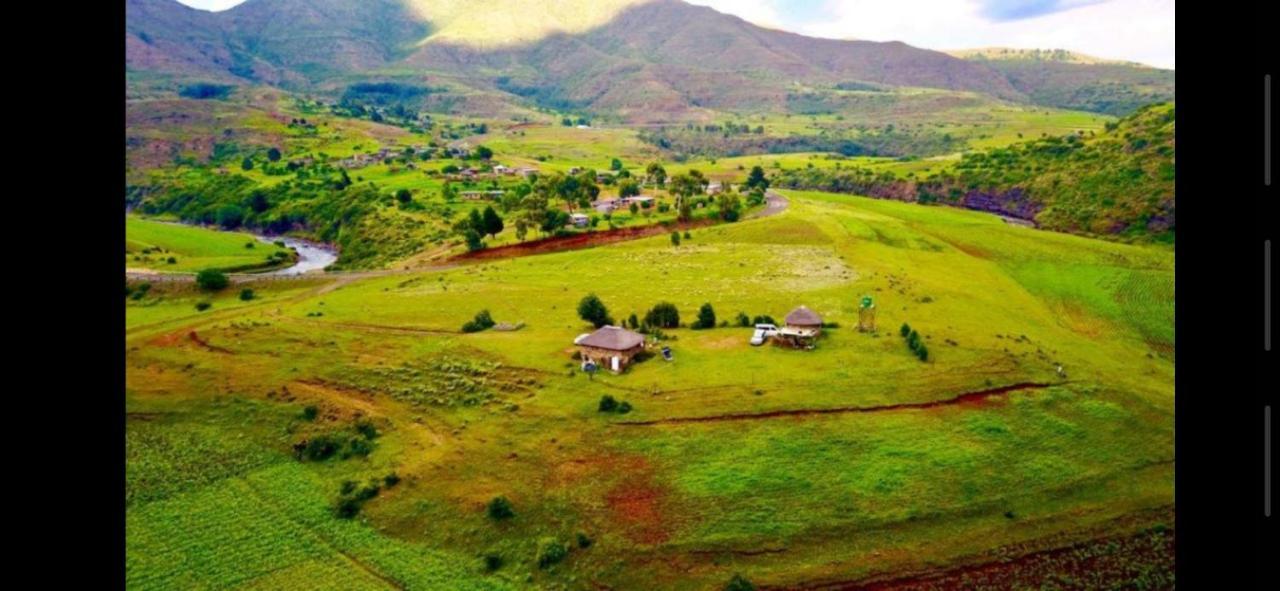 Twin Peaks Cottages And Horse Trekking Maseru Exterior photo