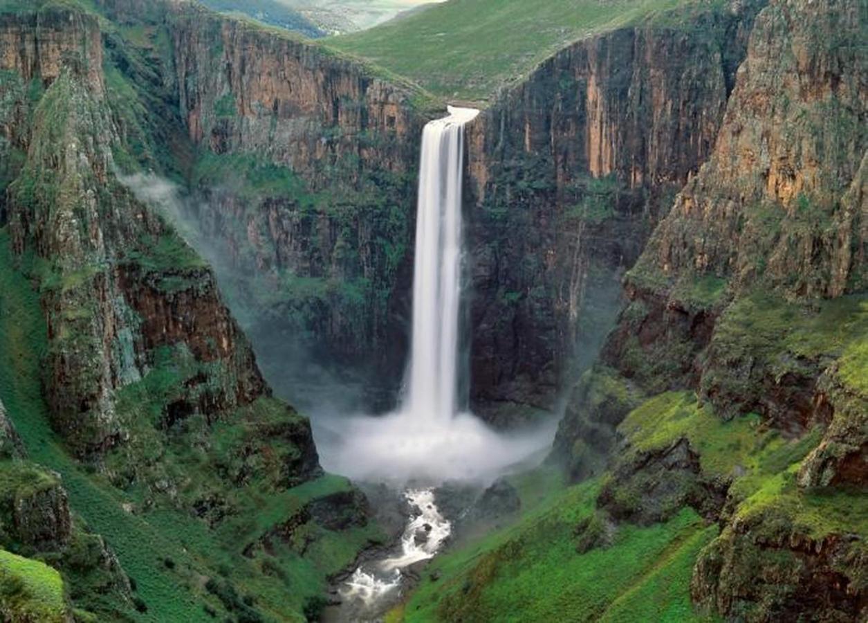 Twin Peaks Cottages And Horse Trekking Maseru Exterior photo